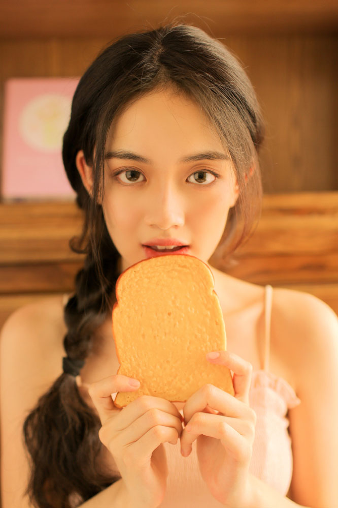 贵州省广场舞大赛在都匀市举办 体育搭桥舞出健康